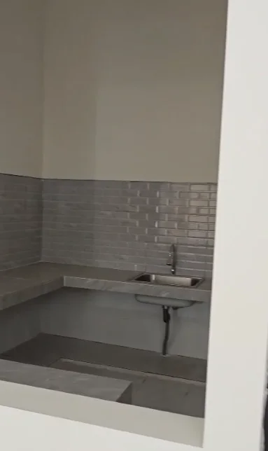 Disewakan Rumah 2 Lantai Luas Siap Huni di Ngagel Jaya Tengah Surabaya Timur - Thumbnail 8