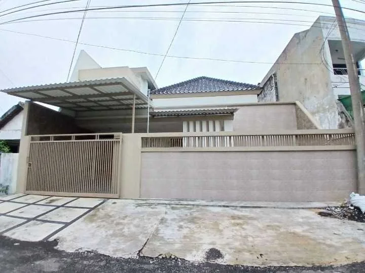 Disewakan rumah di Jalan Ngagel Jaya Tengah Surabaya Timur