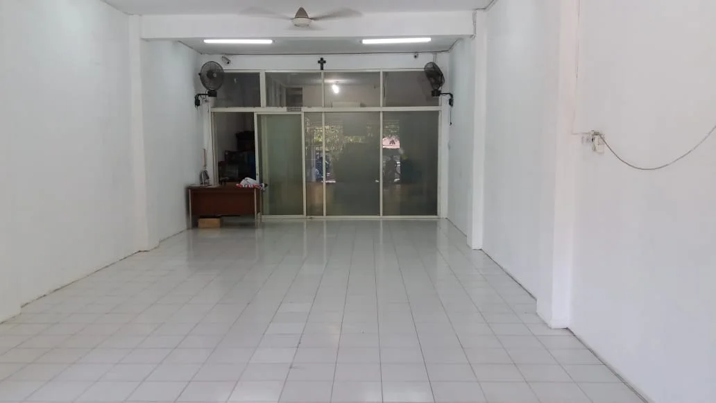 Dijual Ruko Strategis Nol jalan raya, Raya Dukuh Kupang Barat Surabaya Barat - Thumbnail 2