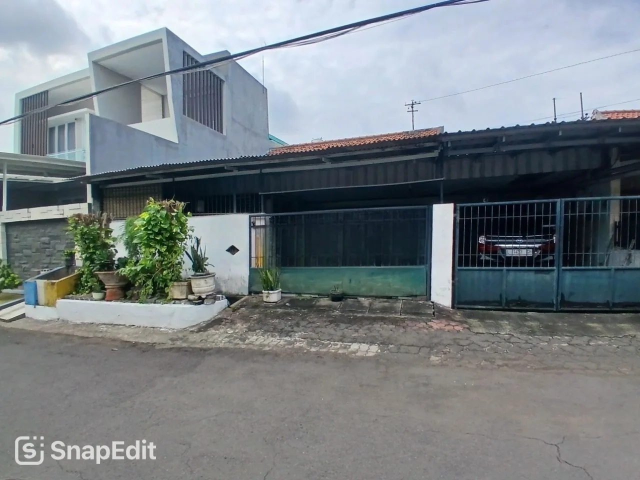 *Dijual ~Butuh Cepat Laku~ Rumah di Jemur Andayani Surabaya Selatan"