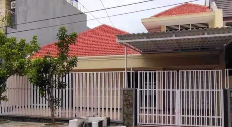 Disewakan Rumah di Jemur Andayani Siap Huni Surabaya Selatan - Image 1