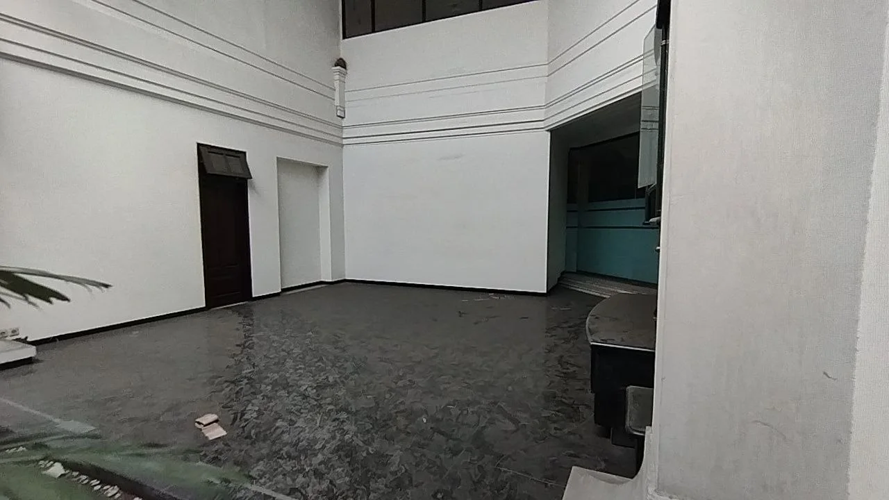 Dijual Rumah Mewah Siap Huni di Jemur Andayani Surabaya Selatan - Thumbnail 7