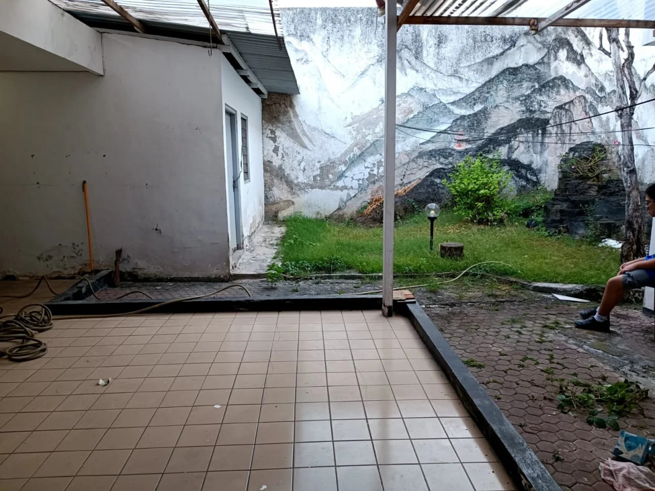 Dijual Rumah Luas Siap Huni di Babatan Pantai Utara Surabaya Utara