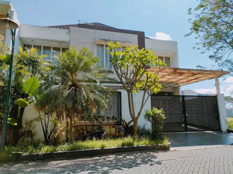 Dijual Rumah Strategis di Citraland Bukit Golf Surabaya Barat (auction)