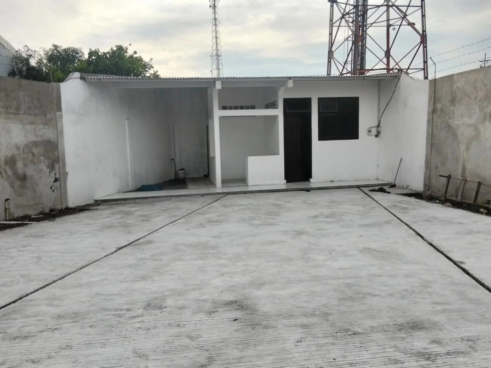 Disewakan Gudang Strategis  Bangunan Baru di Lingkar Timur Sidoarjo (bbal) - Thumbnail 2