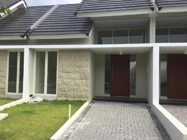 Dijual Rumah Siap Huni di North West Park Citraland Surabaya Barat