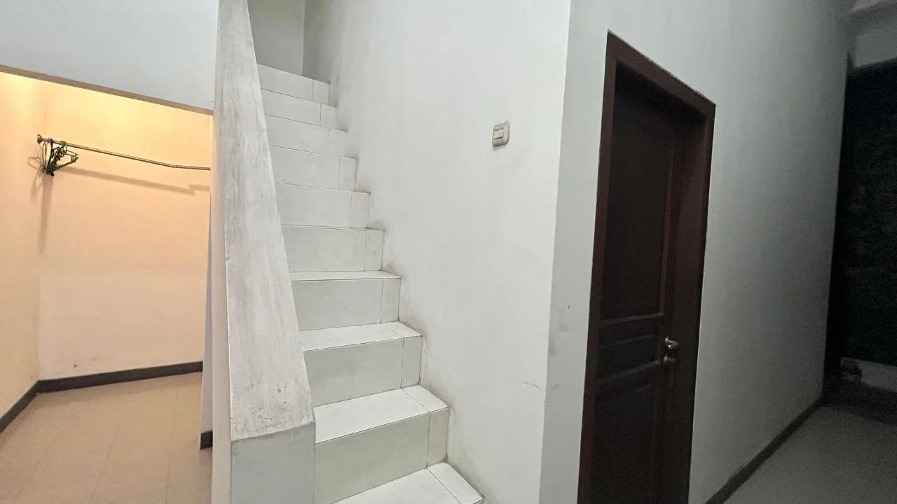 Dijual/Disewakan Rumah Luas Siap Huni di Perumahan Tanjung Permai Regency Gresik - Thumbnail 6