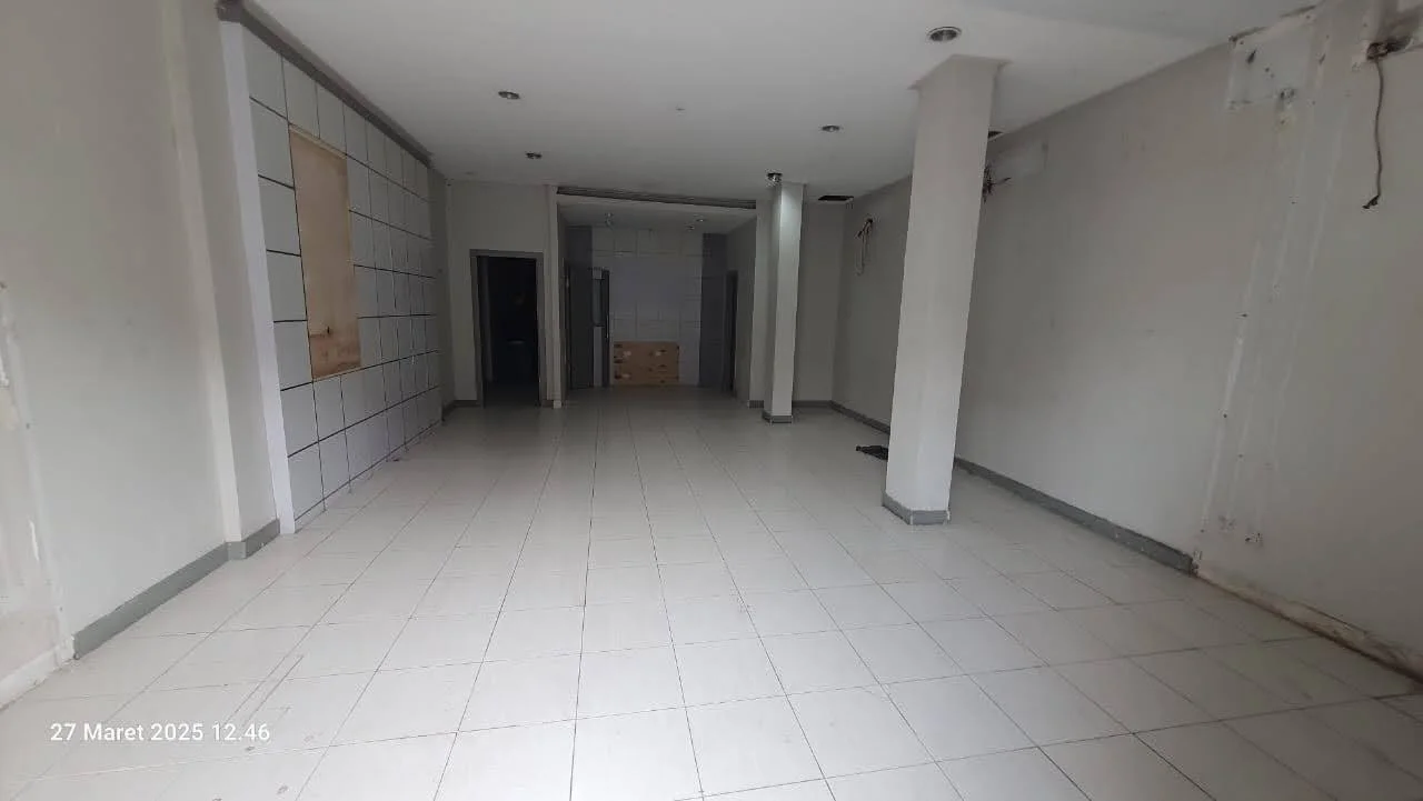 Disewakan ruko Strategis di Raden Saleh Surabaya Pusat - Thumbnail 2
