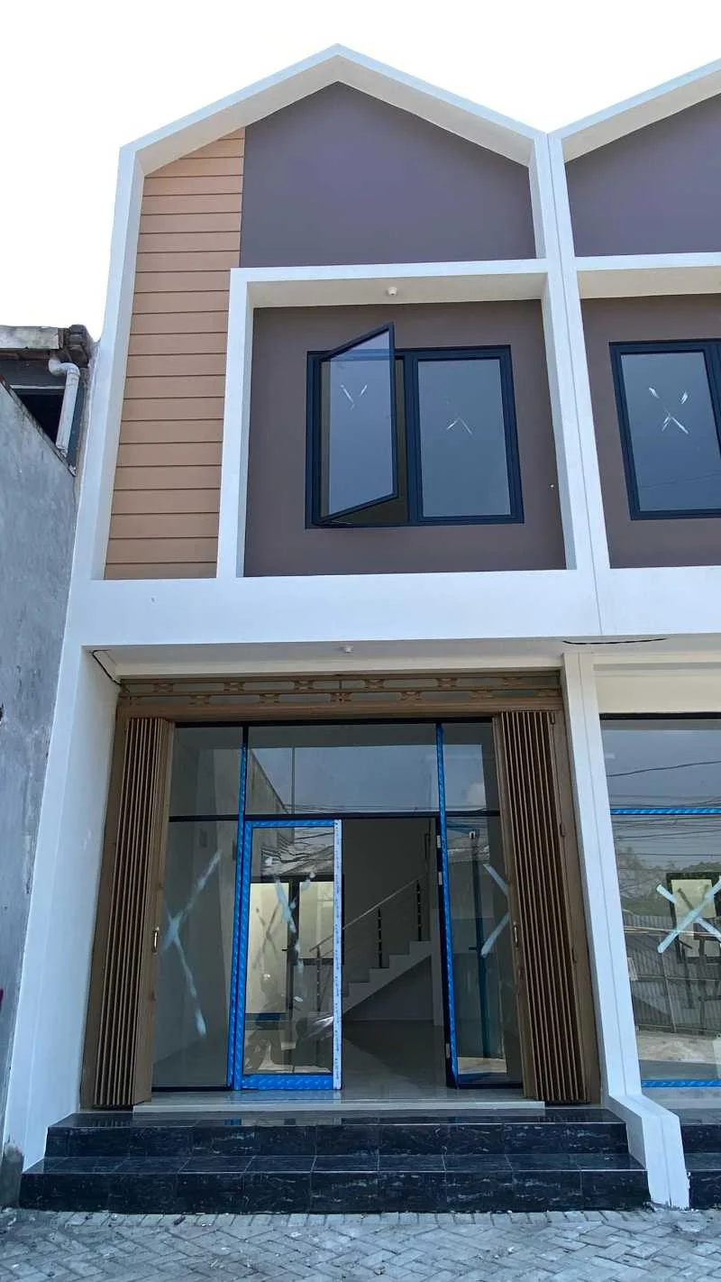 Dijual Ruko Baru Area Strategis di Kencana Residence III Surabaya Timur