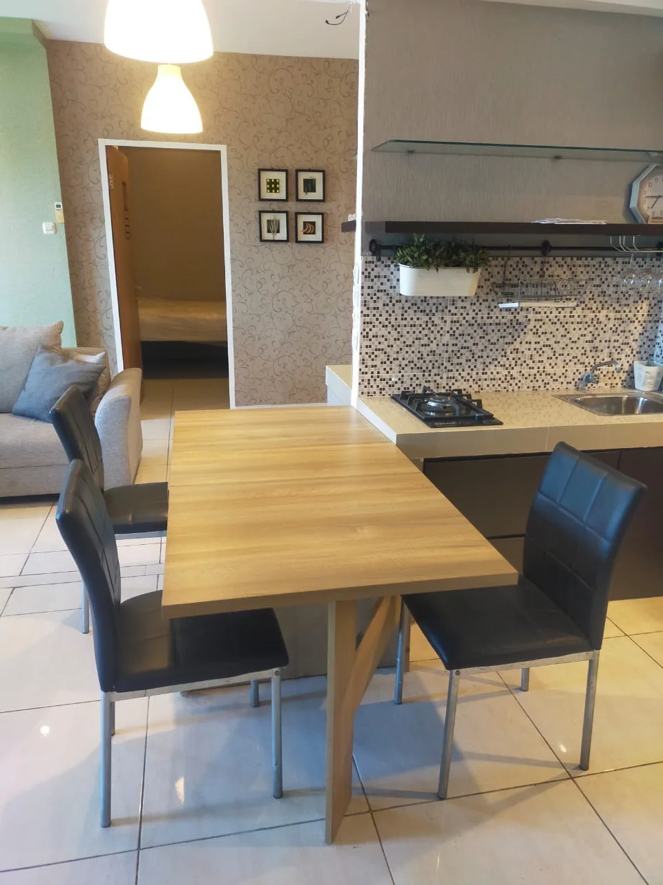Dijual Apartemen Eksklusif Full Furnished di Puncak Bukit Golf Surabaya Barat - Thumbnail 5