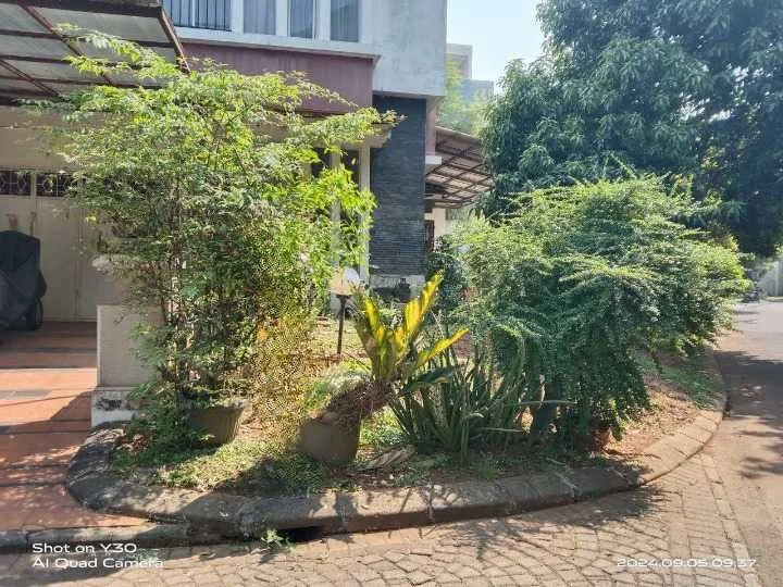 Dijual Rumah Posisi Hook di Pondok Hijau Golf Gading Serpong Tangerang
