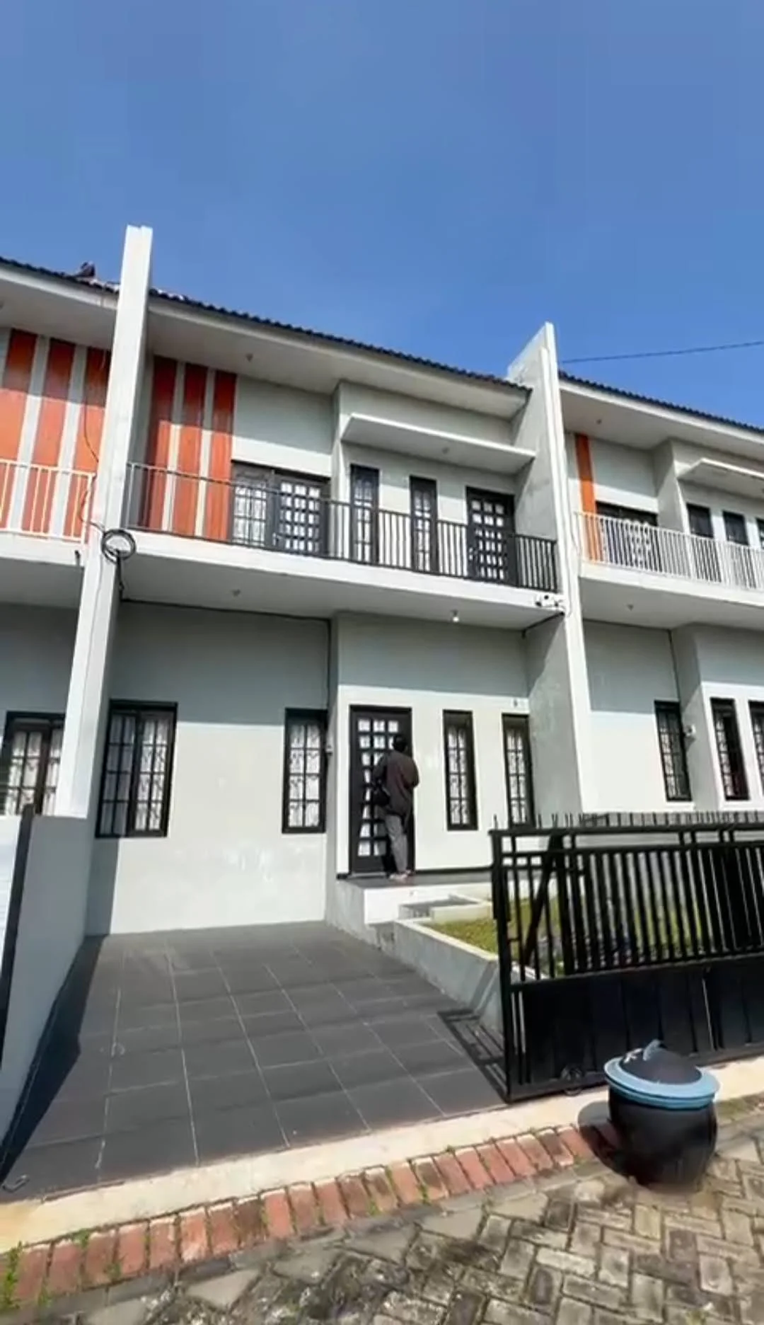 Dijual Murah Rumah 2 Lantai Full Furnish – Siap Huni di Naomy Residence, Malang