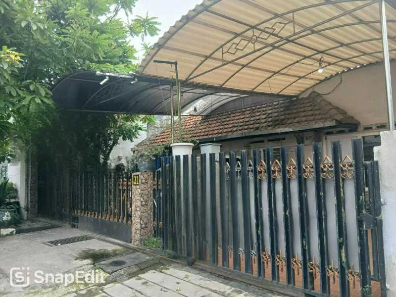 DIJUAL Rumah Strategis Siap Huni Jl. Padmosusastro Surabaya Barat