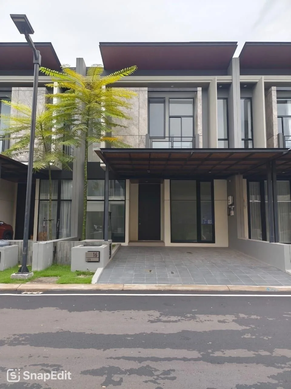 *_Dijual Rumah di District Nine Citraland Surabaya Barat_*