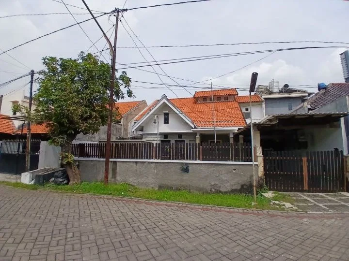 Dijual Rumah di Jalan Jemur Andayani Surabaya Selatan