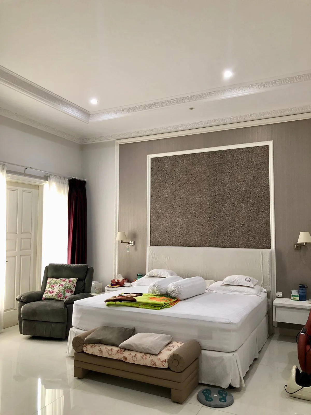Dijual Rumah Mewah Siap Huni di Graha Famili Surabaya Barat - Thumbnail 4
