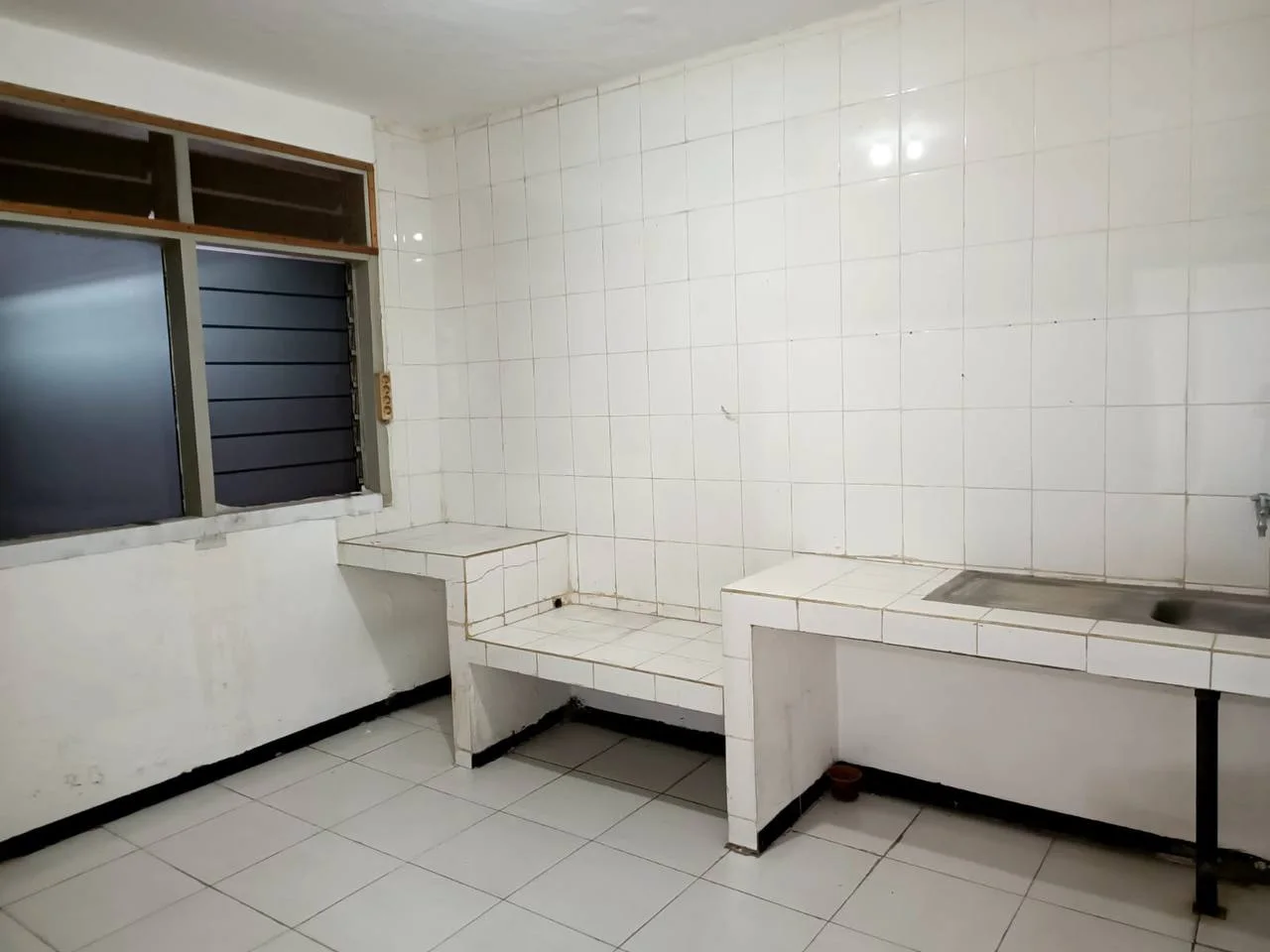 Dijual Rumah 1 Lantai Babatan Pantai Lokasi Strategis Surabaya Timur - Thumbnail 4