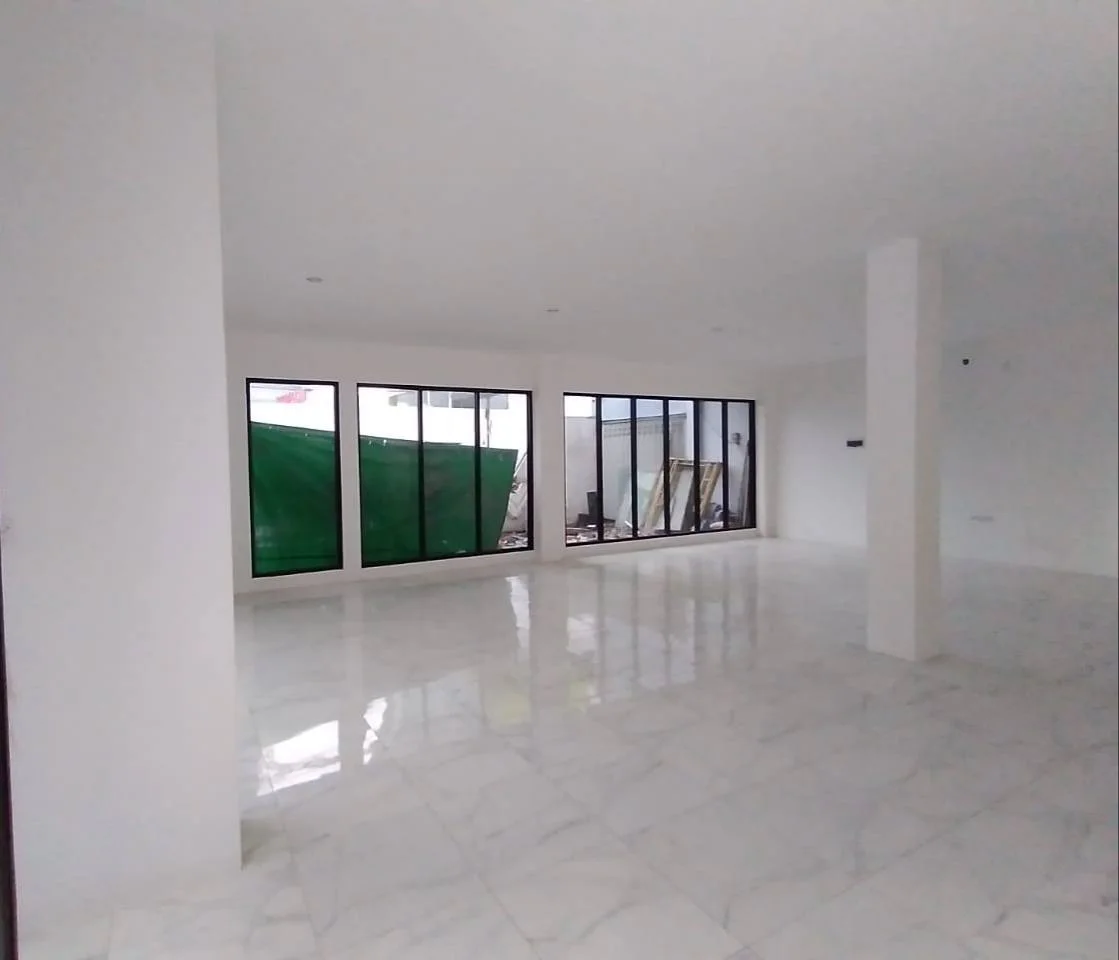 Disewakan Gedung Kenjeran Lokasi Strategis Surabaya Utara - Thumbnail 8