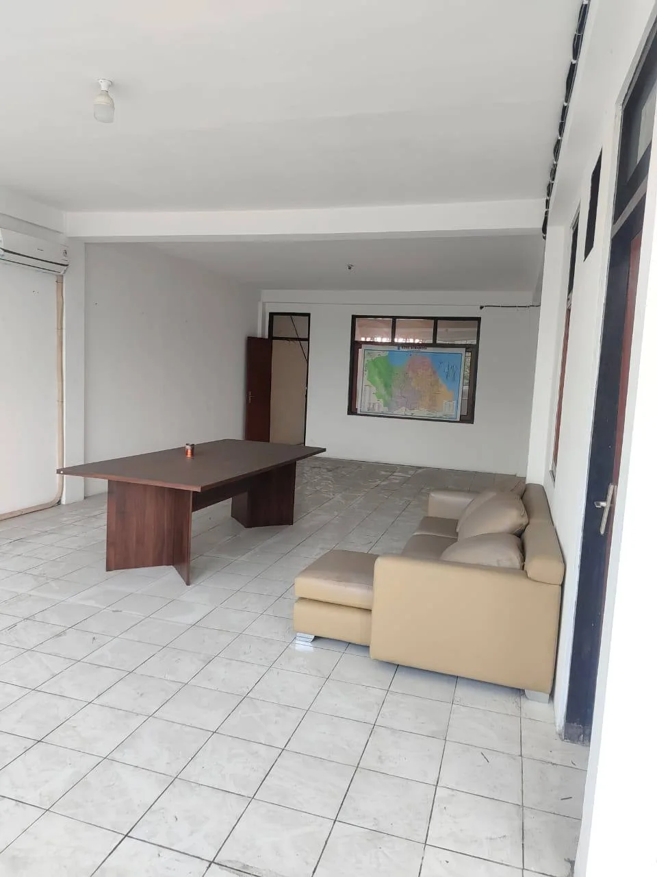 Disewakan Ruko Kembar Raya Kenjeran Lokasi Strategis Surabaya Utara - Thumbnail 5