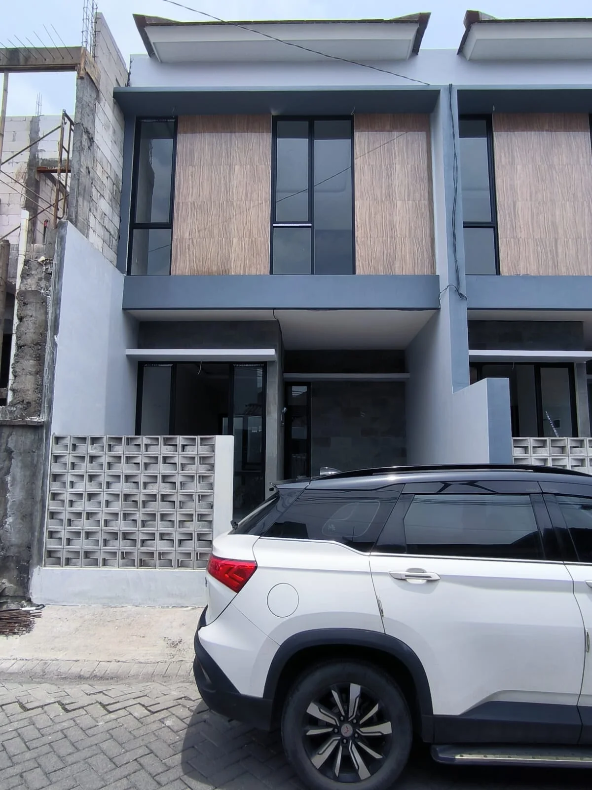 Dijual Rumah Baru Murah Minimalis Darmo Permai Surabaya Barat