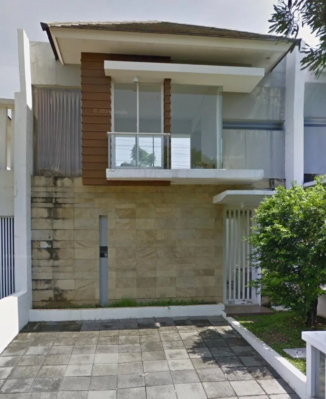 Jual Murah Rumah Mewah 2 Lantai Royal Residence Lokasi Premium Surabaya Barat