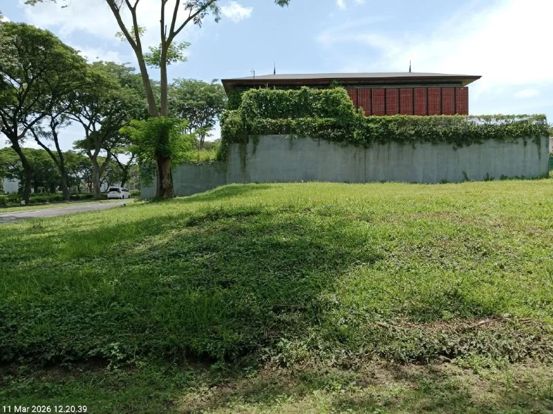Dijual Tanah Kavling Strategis di Raffles Garden Citraland Surabaya Barat