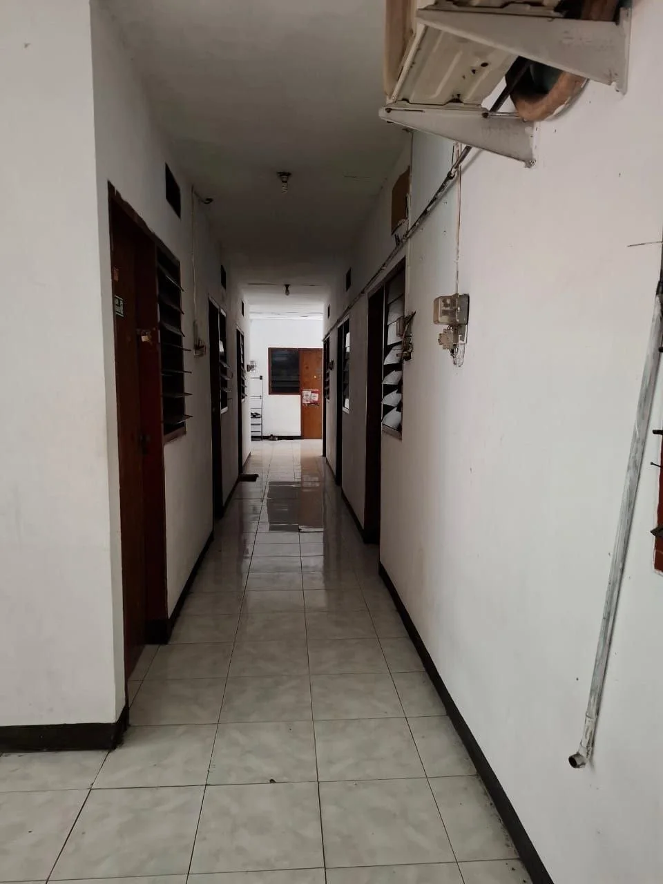 Dijual Rumah Kos Strategis di Jalan Siwalankerto Surabaya Selatan - Thumbnail 3