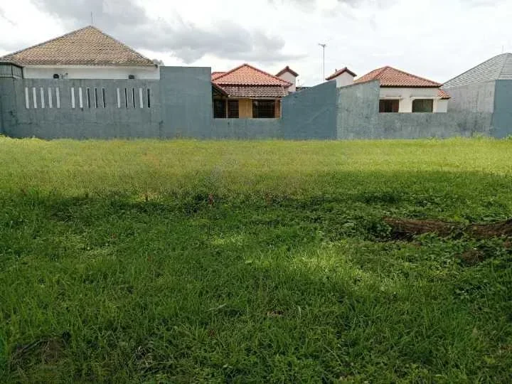 Dijual 2 Kavling Tanah Jejer Luas Strategis di Raya Galeri Golf Citraland Surabaya Barat