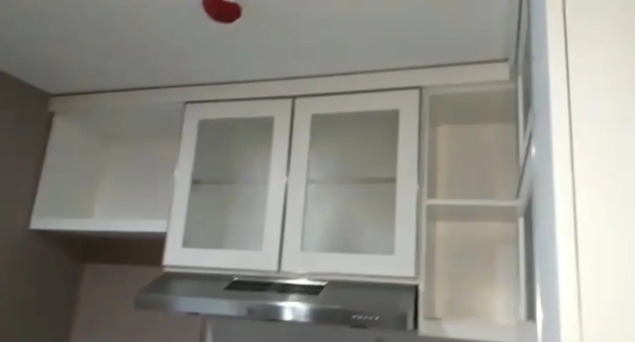 Disewakan Apartemen Mewah Grand Sungkono Lagoon Furnished di Surabaya Barat - Thumbnail 2
