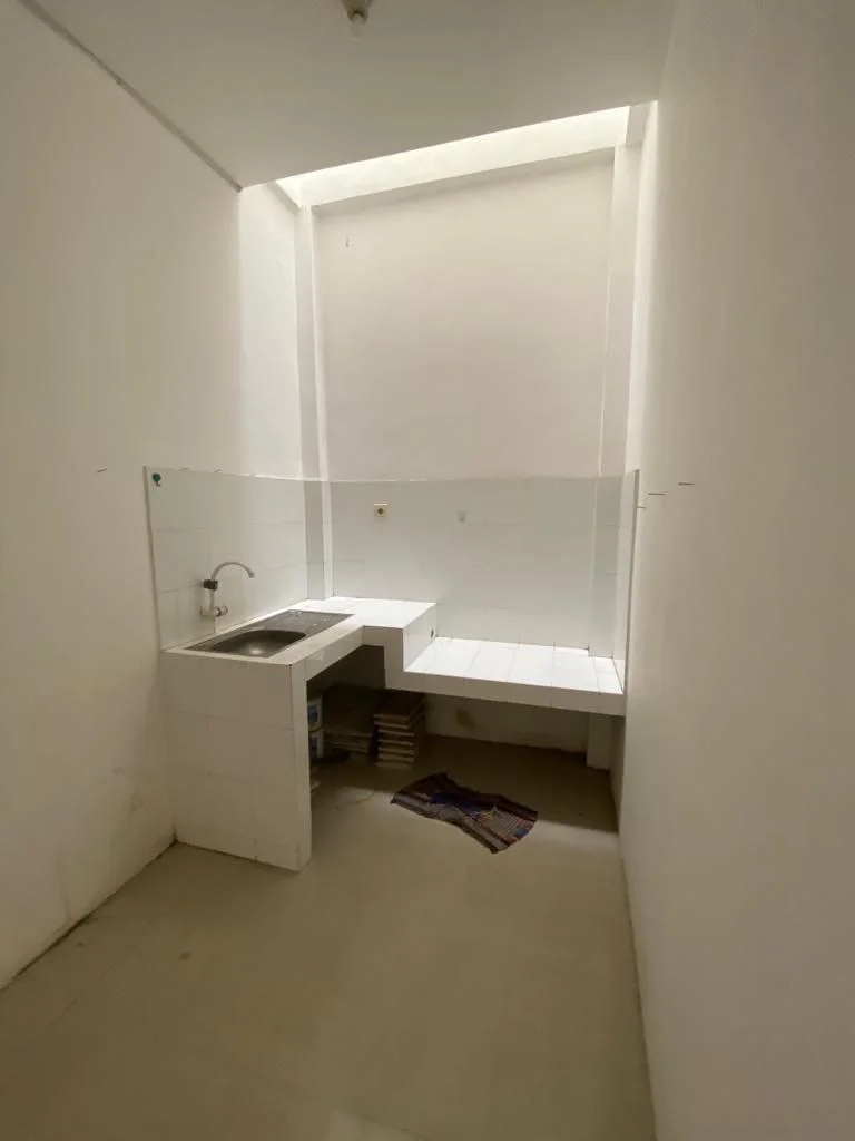 Dijual Rumah Furnished Siap Huni di Jalan Kutisari Surabaya Timur - Thumbnail 4