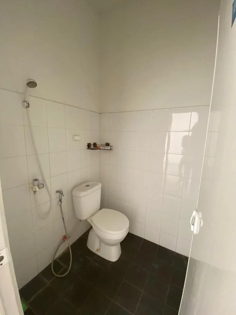 Dijual Rumah Furnished Siap Huni di Jalan Kutisari Surabaya Timur - Thumbnail 7