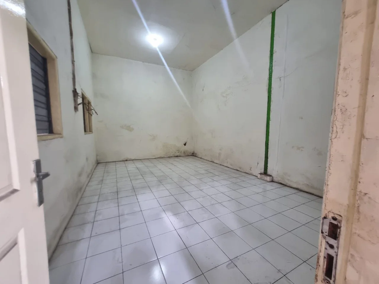 Disewakan Gudang Luas Strategis di Margomulyo Antropolis Surabaya Barat - Thumbnail 7