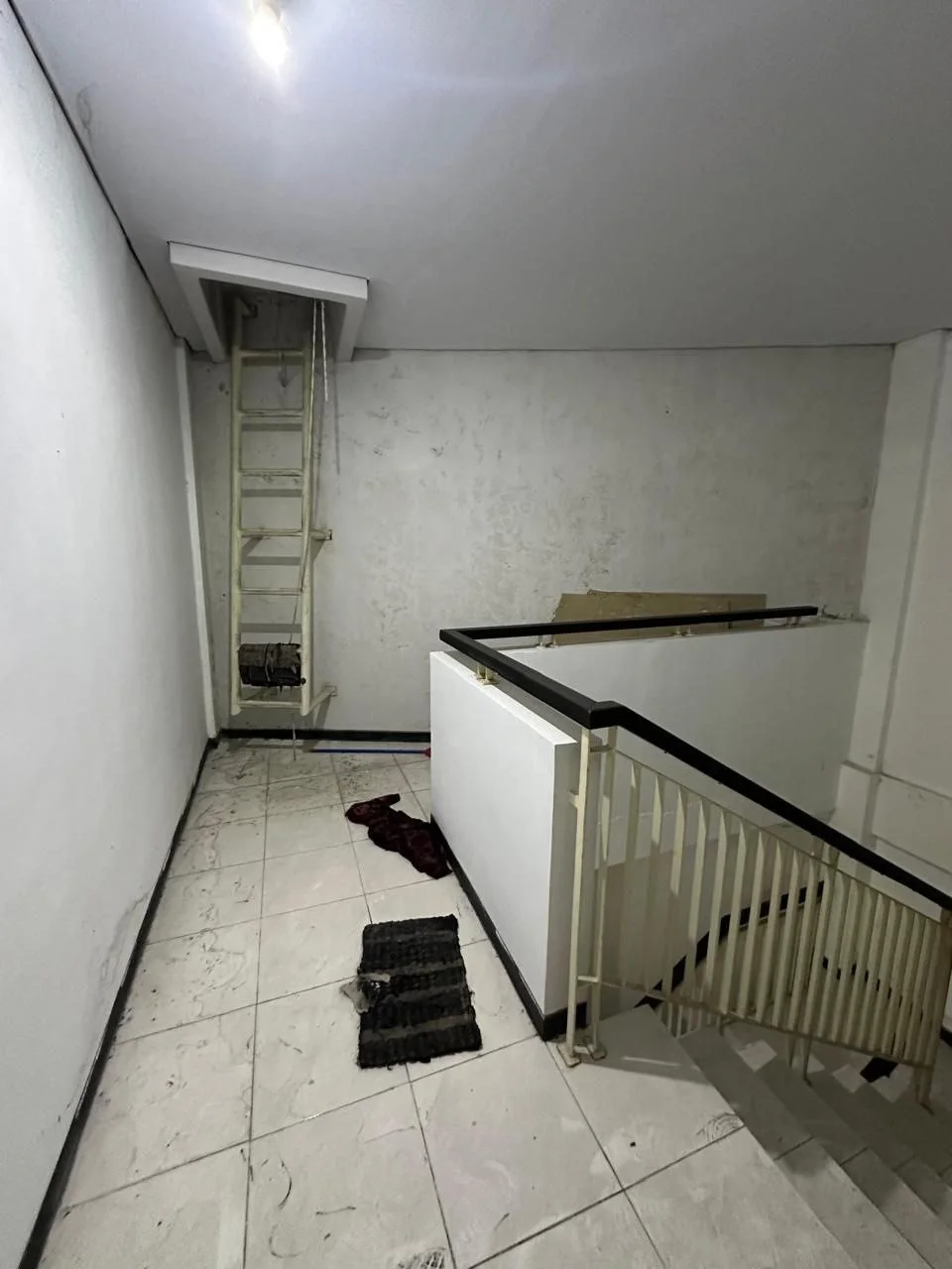 Dijual Ruko Luas Strategis di Jalan Raya Menur Surabaya Timur - Thumbnail 8