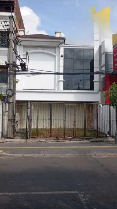 Dijual/Disewakan Ruko Tiga Lantai Strategis di Pucang Anom Timur Surabaya Timur - Thumbnail 7