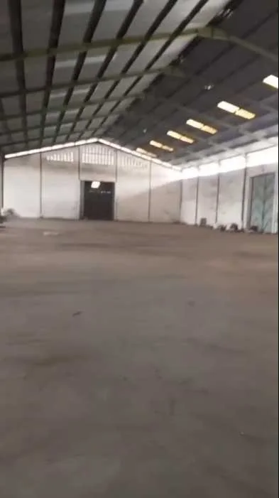 Disewakan Gudang Strategis Cocok untuk Usaha Skala Besar di Kalianak Surabaya Barat - Thumbnail 2