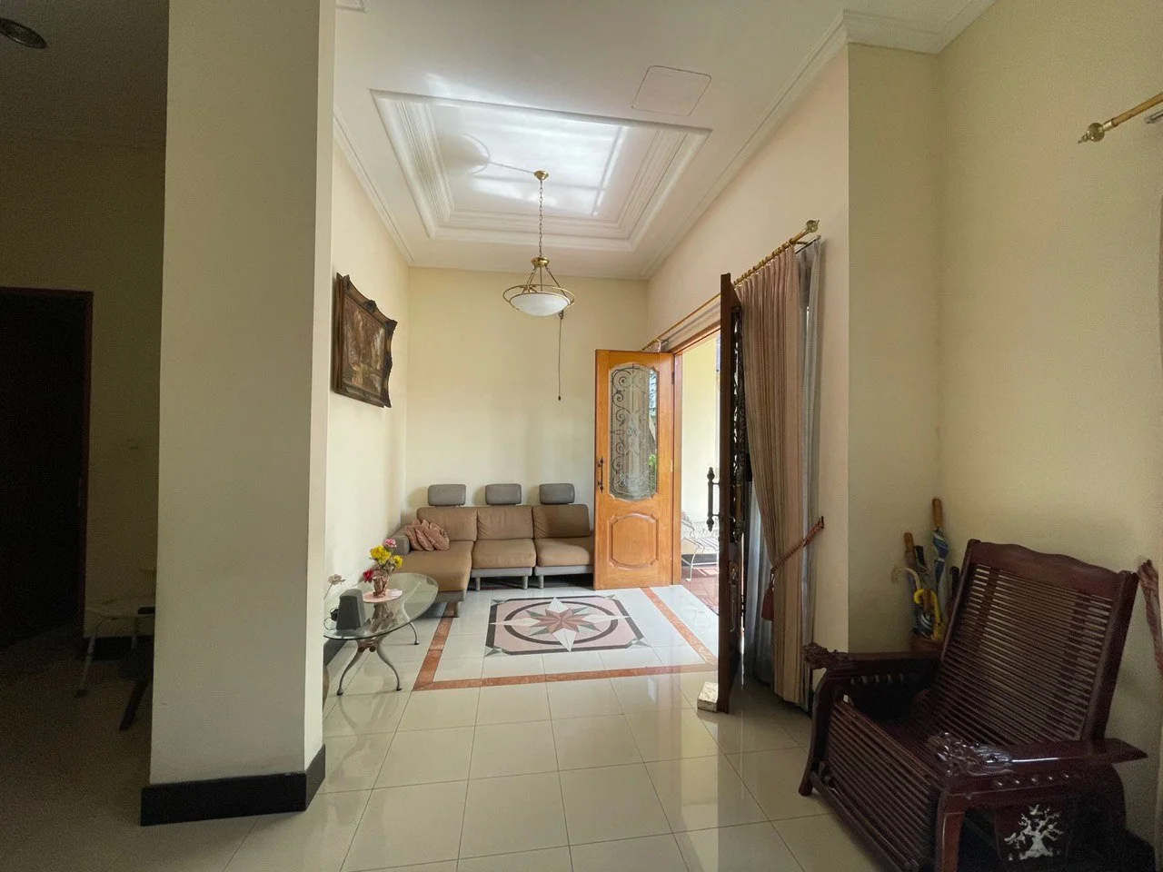 Dijual Rumah Mewah Full Furnish di Manyar Jaya Surabaya Timur - Thumbnail 4