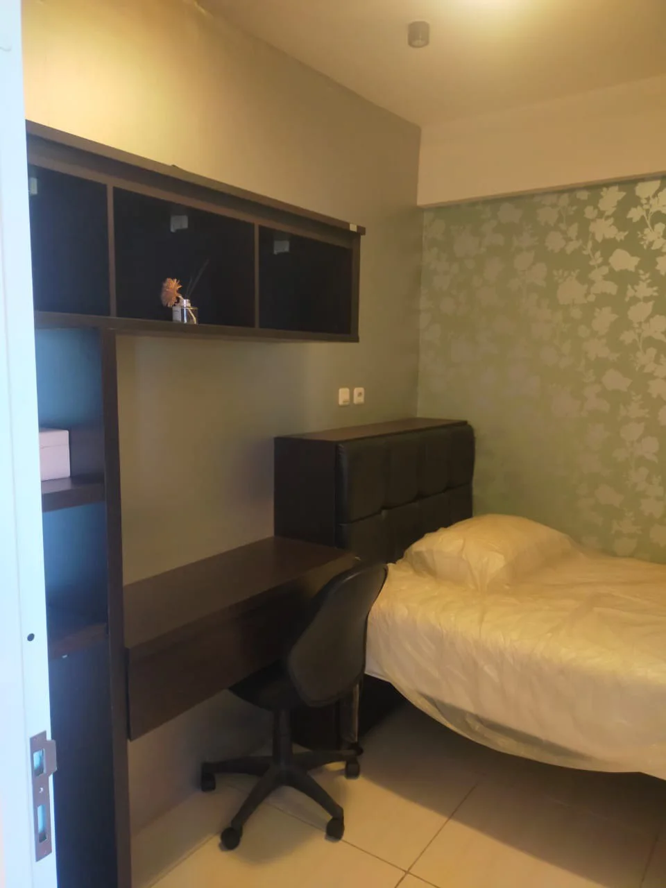 Dijual Apartemen Eksklusif Full Furnished di Puncak Bukit Golf Surabaya Barat - Thumbnail 4