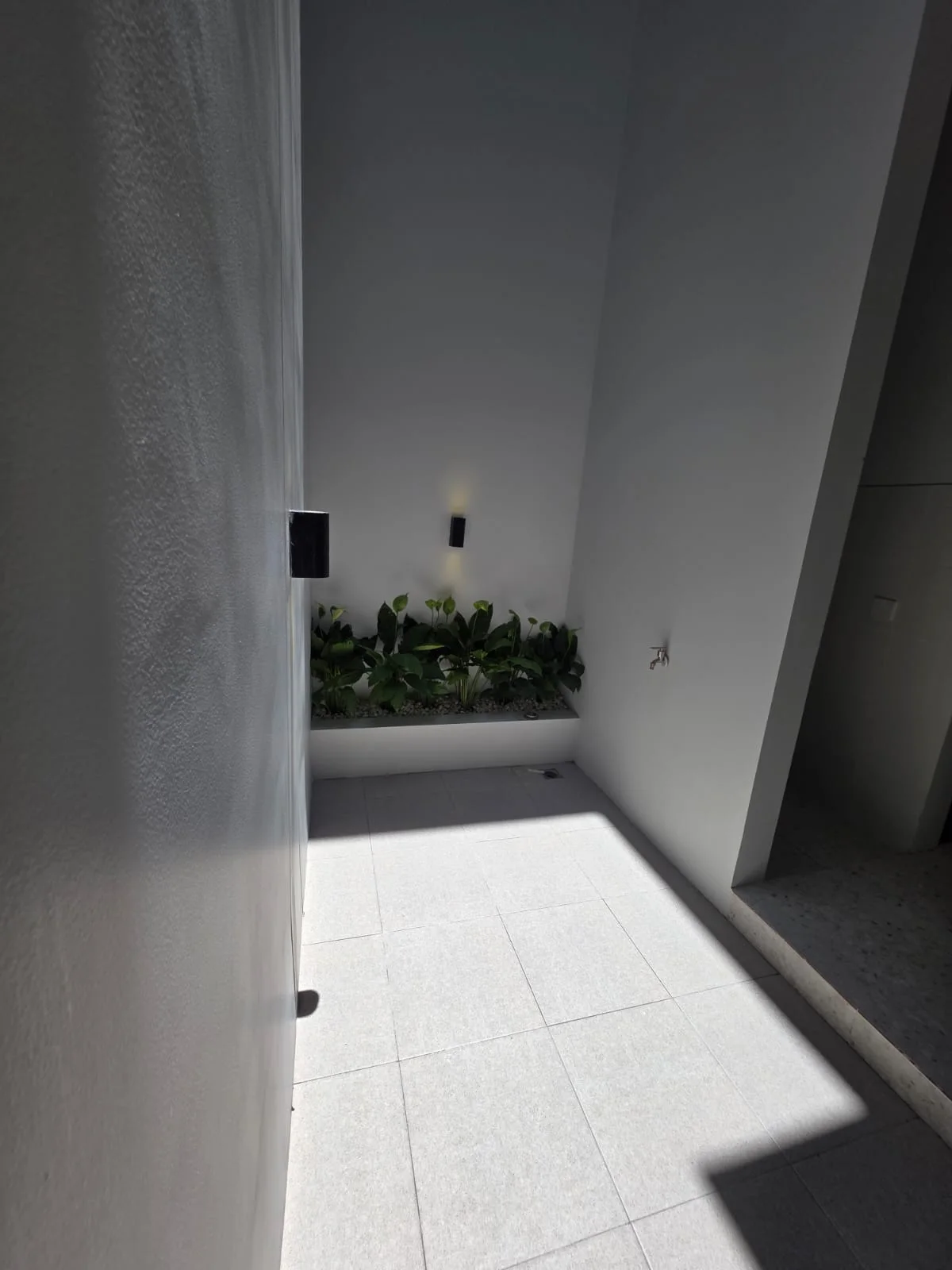 Dijual Rumah Baru Modern Minimalis Pandugo Timur Premium Quality Surabaya Timur - Thumbnail 6
