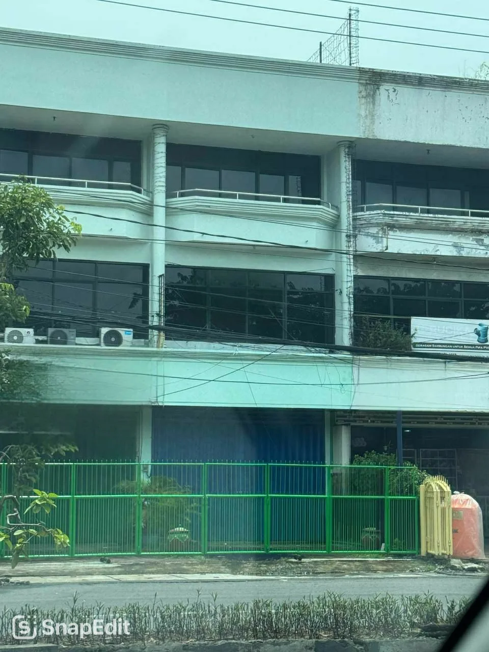 Disewakan Ruko Strategis di Ngagel Jaya Selatan Surabaya Timur - Image 1