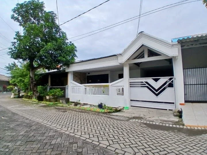 Dijual Murah Rumah di Wisma Lidah Kulon Surabaya Barat