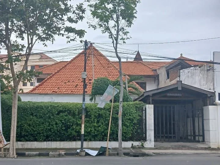 Dijual Rumah Lokasi Strategis di Kutai Surabaya Pusat