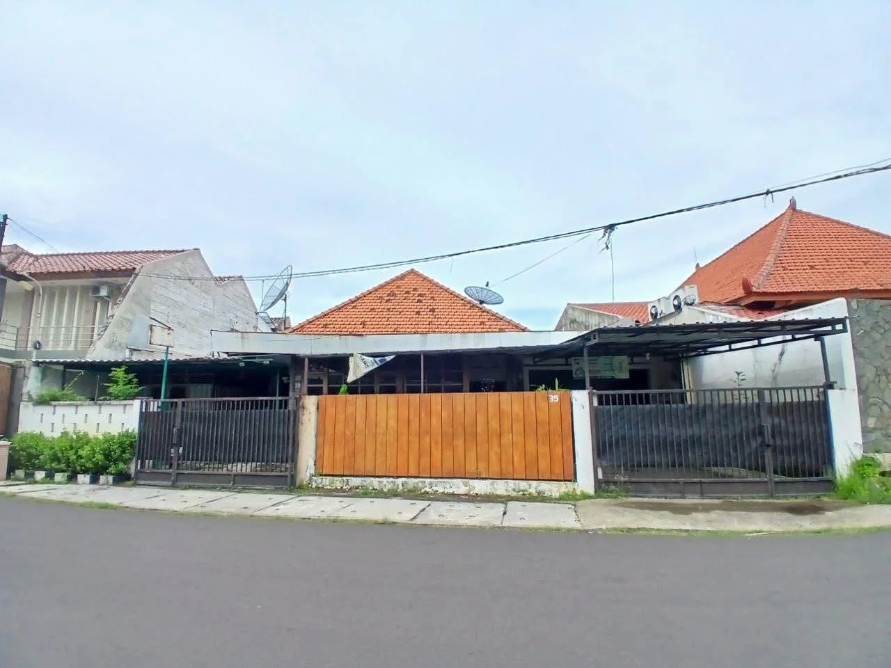 Dijual Rumah Lokasi Strategis di Cisadane Surabaya Pusat