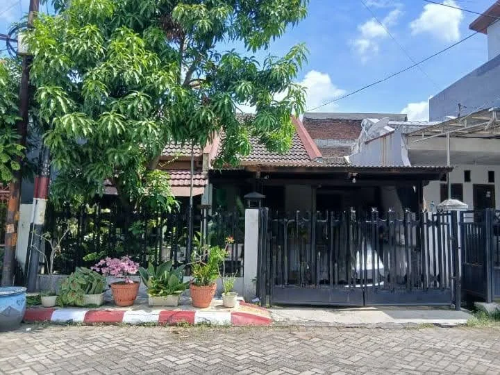 Dijual Murah Rumah Full Furnish di Babatan Indah, Surabaya Barat