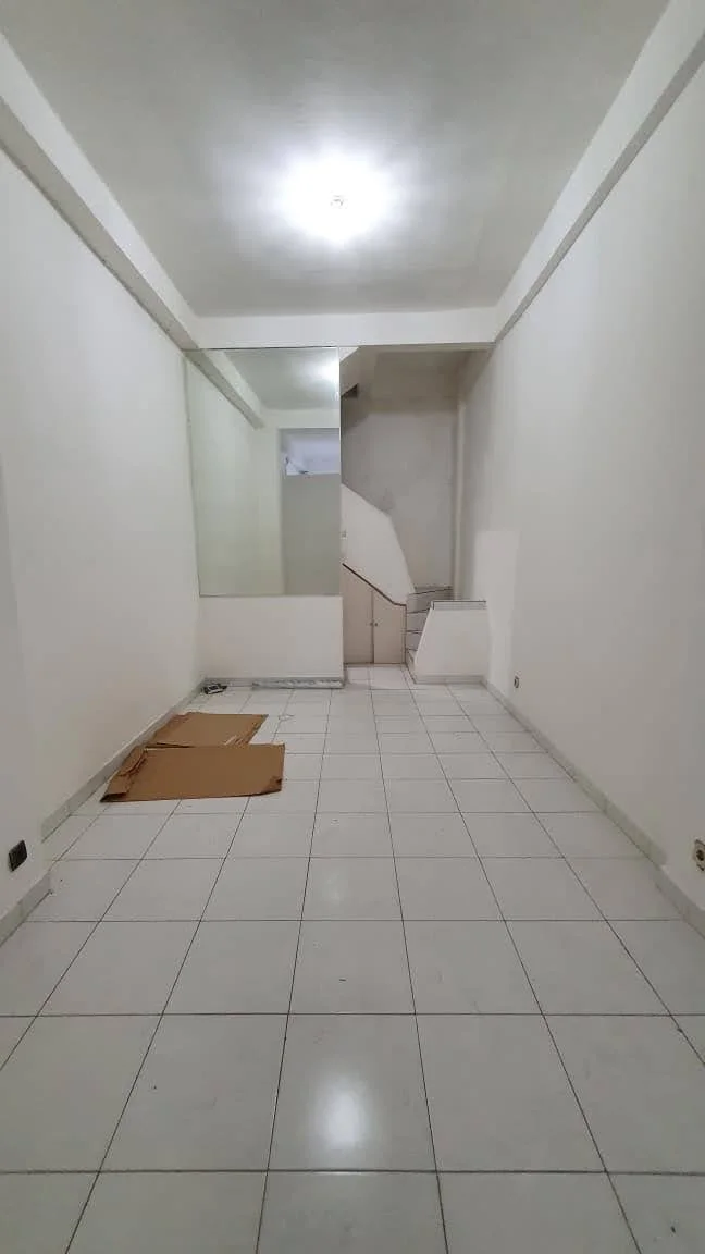 Disewakan Ruko Murah di Lokasi Strategis Klampis Jaya Surabaya Timur - Image 1