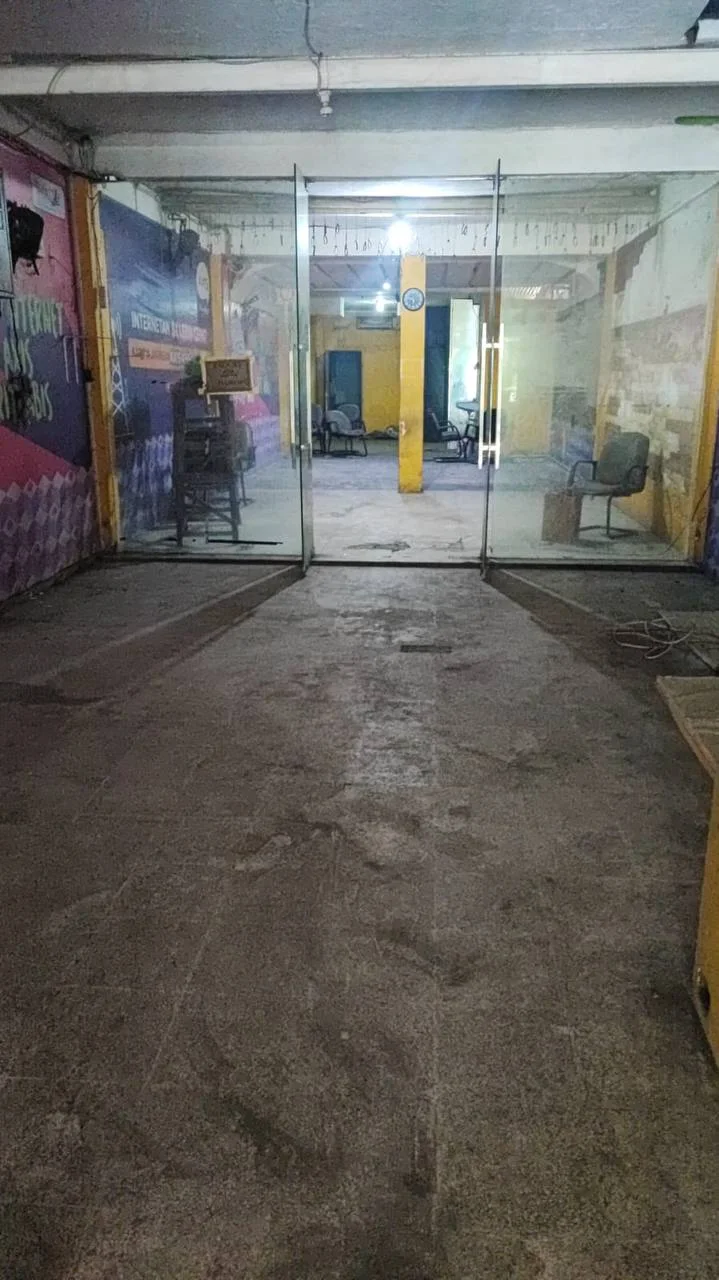 Dijual/Disewakan Ruko 2 Lantai Strategis Jalan Putro Agung Surabaya Utara - Thumbnail 4