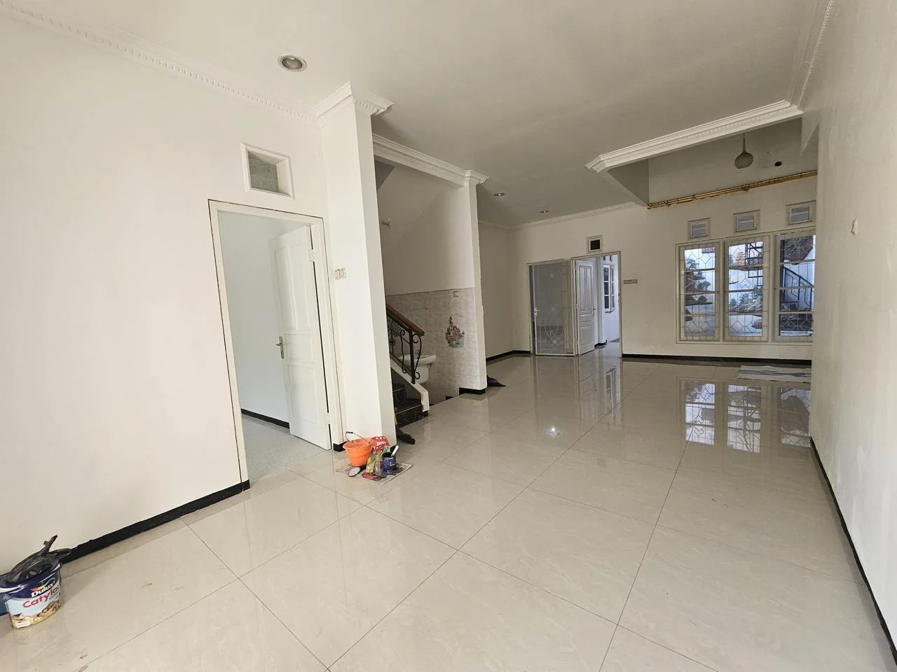 Dijual/Disewakan Rumah Mewah di Taman Ratu Dian Istana Surabaya Barat - Thumbnail 3