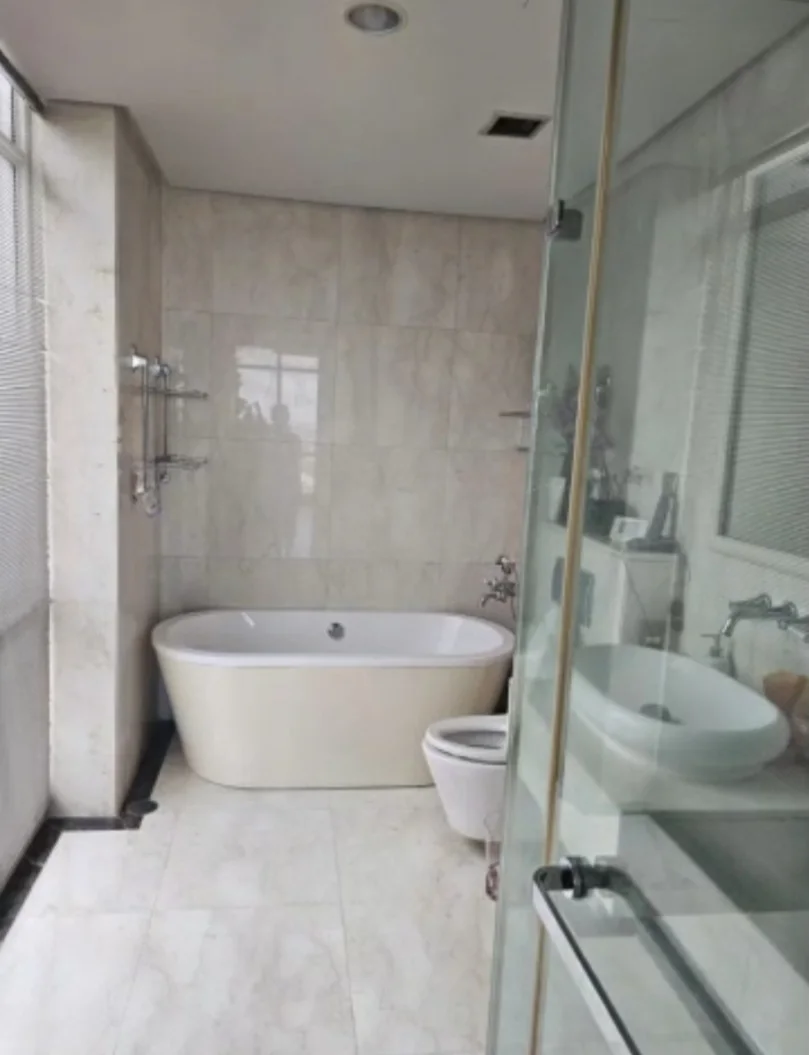 Dijual Apartemen Adhiwangsa Nol Jalan Raya di Surabaya Barat - Thumbnail 3