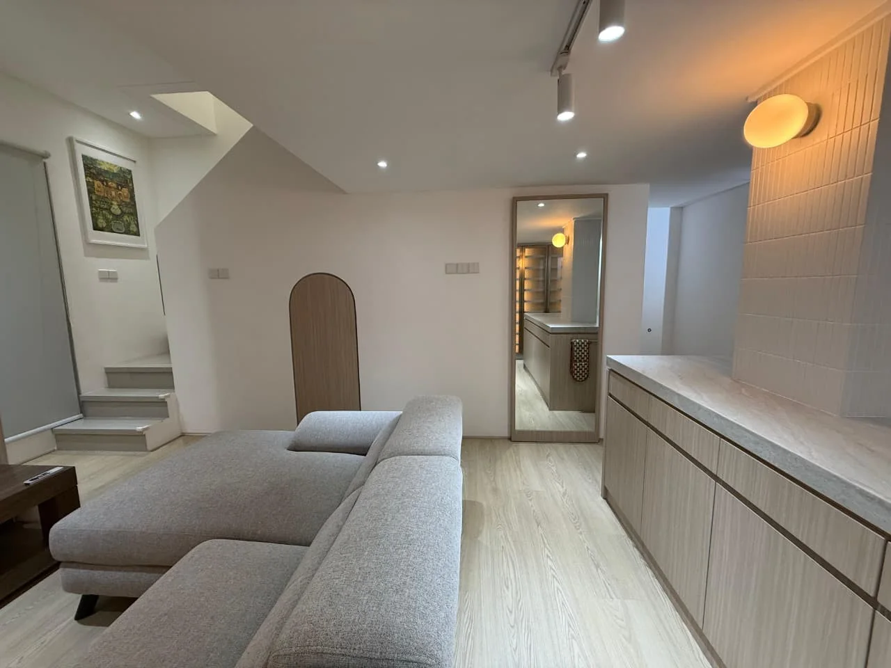 Dijual Rumah Modern Elegan Compact Harga 1,7 Miliar di Kawasan Northwest Central Citraland Surabaya Barat - Thumbnail 6