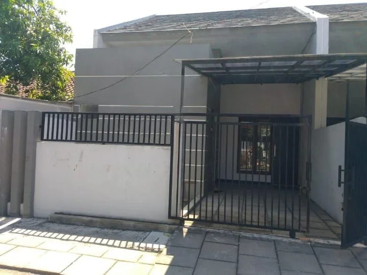 Dijual Rumah Baru Gress 1 Lantai Kutisari Surabaya Timur - Image 1