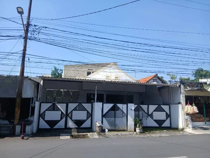 Dijual Rumah Luas Strategis Kutisari Surabaya Selatan - Image 1